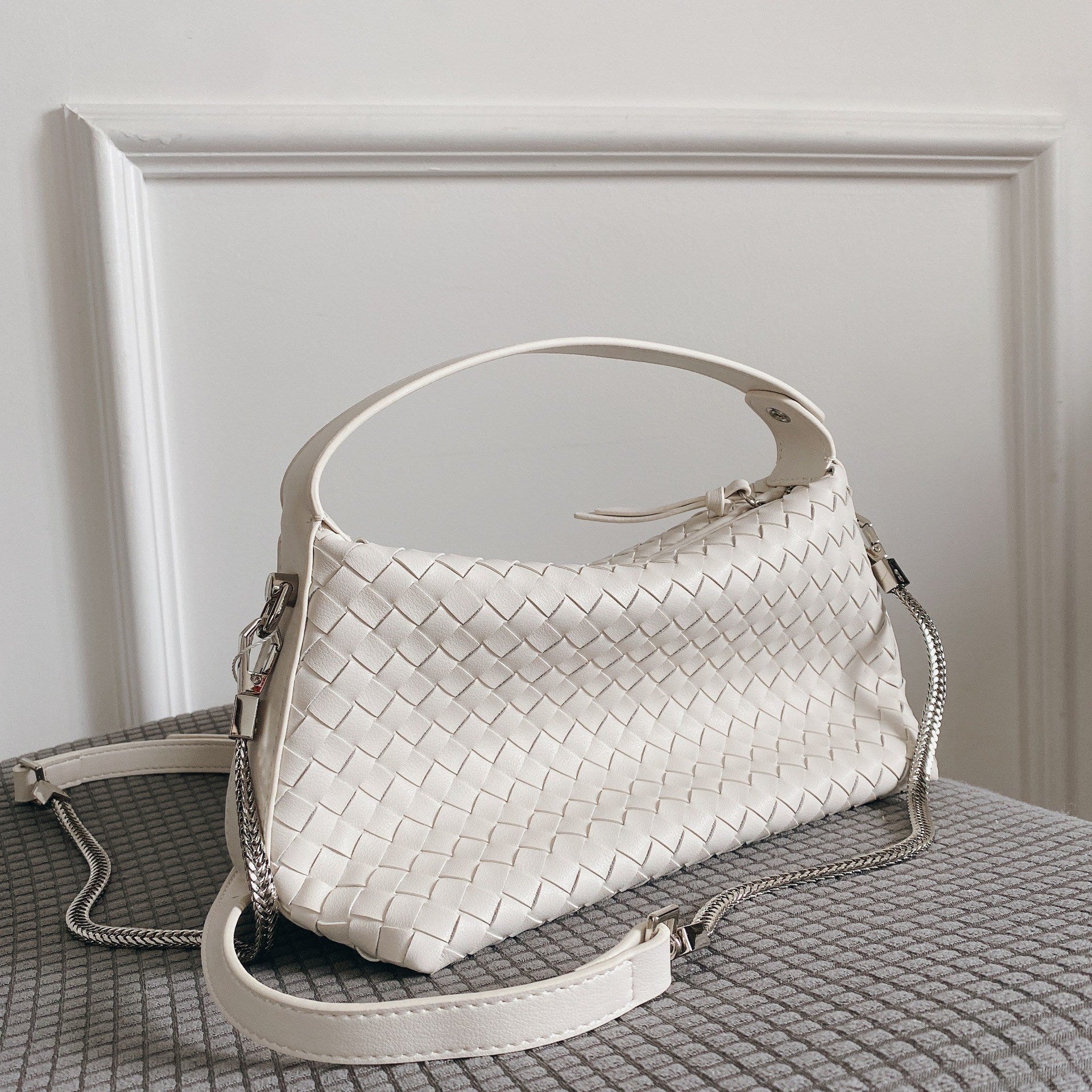 Women's Fashion Hand-woven Leather Small Bag