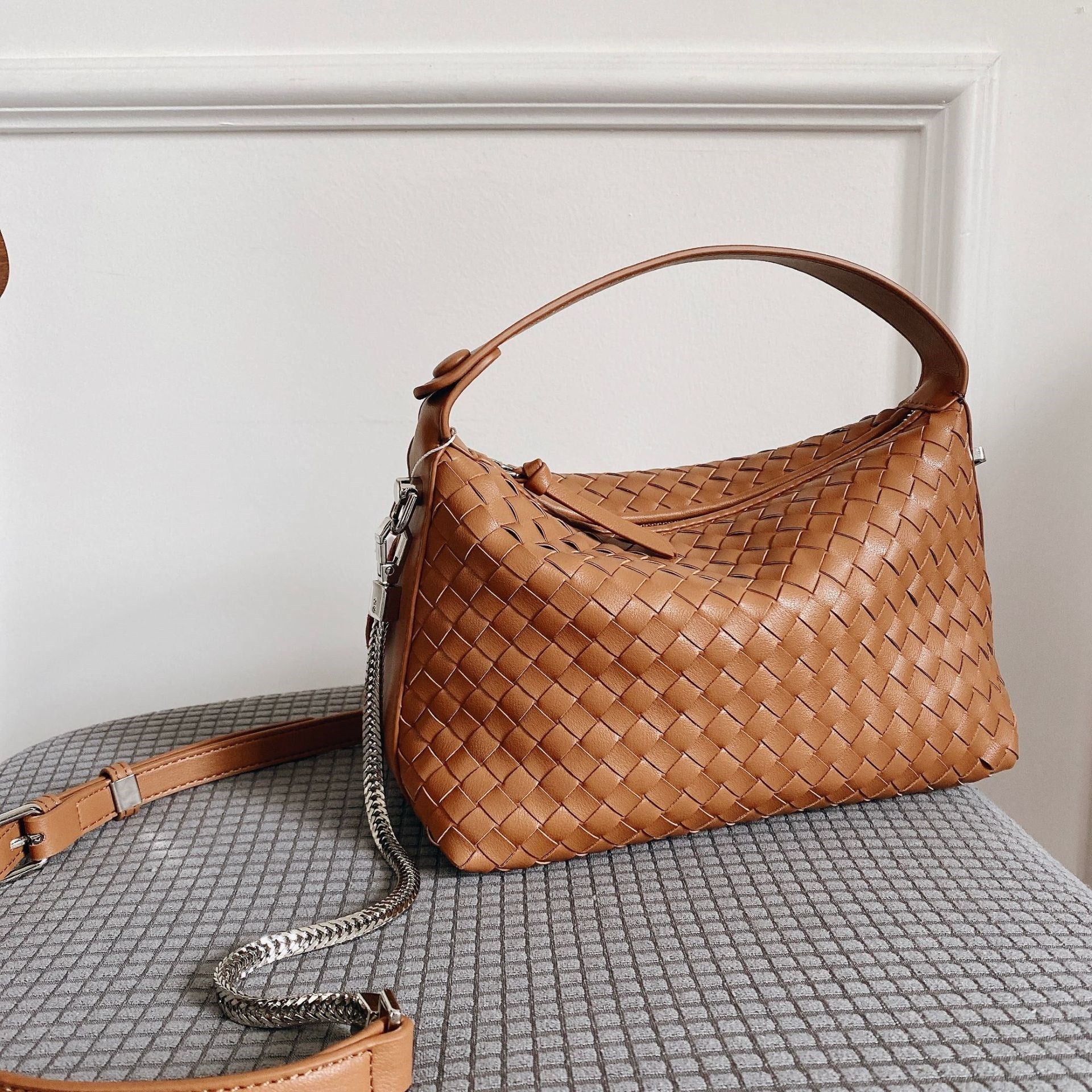 Women's Fashion Hand-woven Leather Small Bag